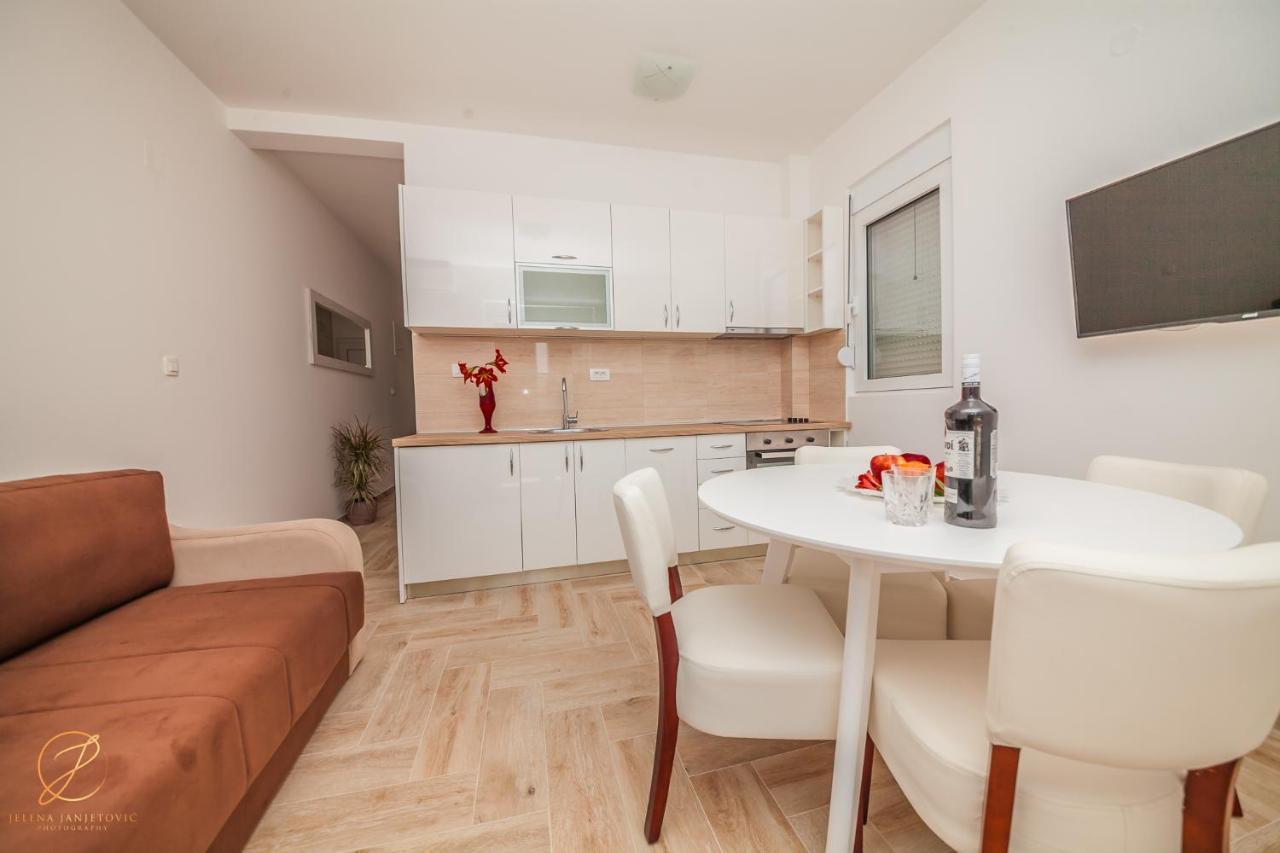 Apartments Ruzmarin Herceg Novi Exterior foto