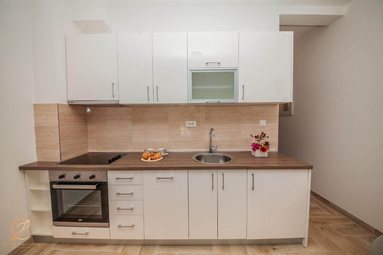 Apartments Ruzmarin Herceg Novi Exterior foto